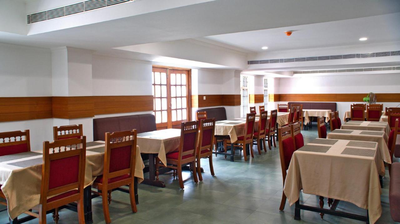 钦奈 Malayalee Club酒店 外观 照片