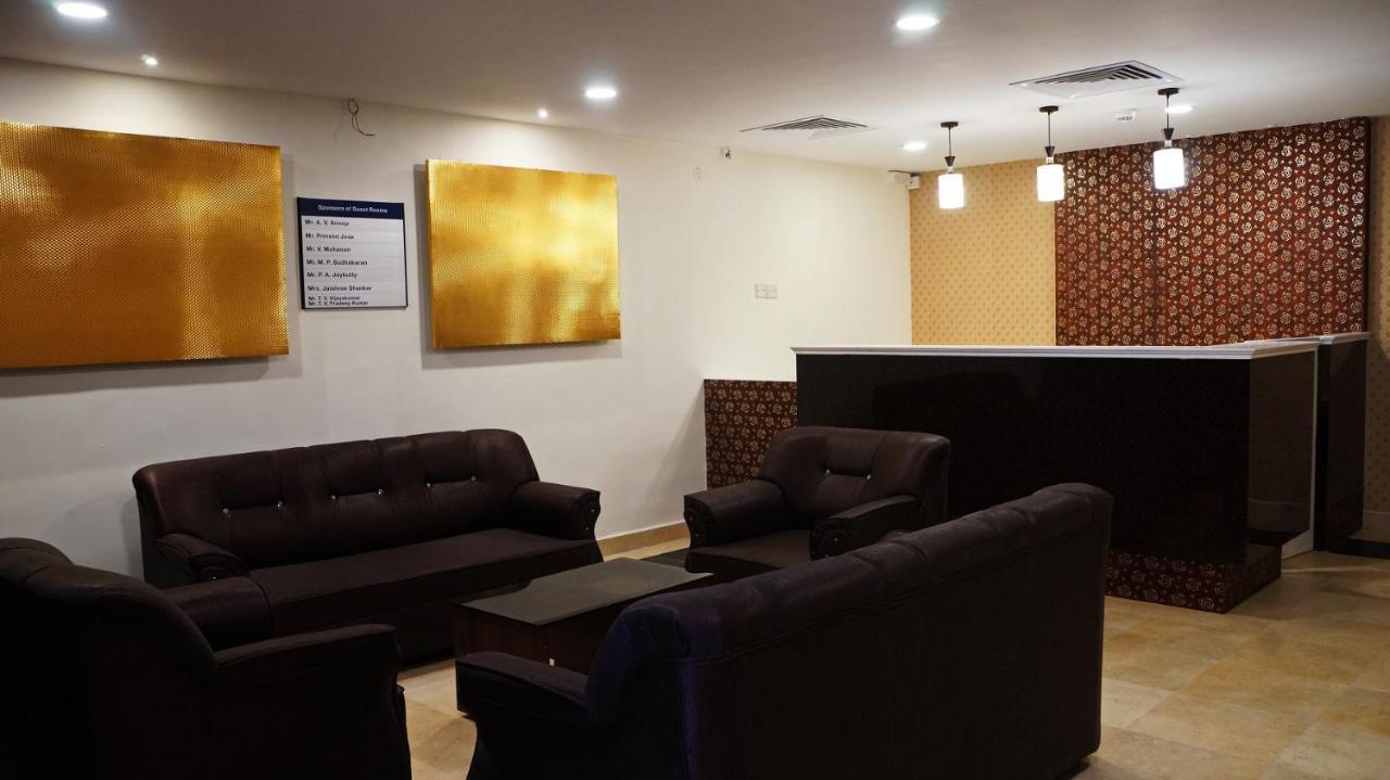 钦奈 Malayalee Club酒店 外观 照片