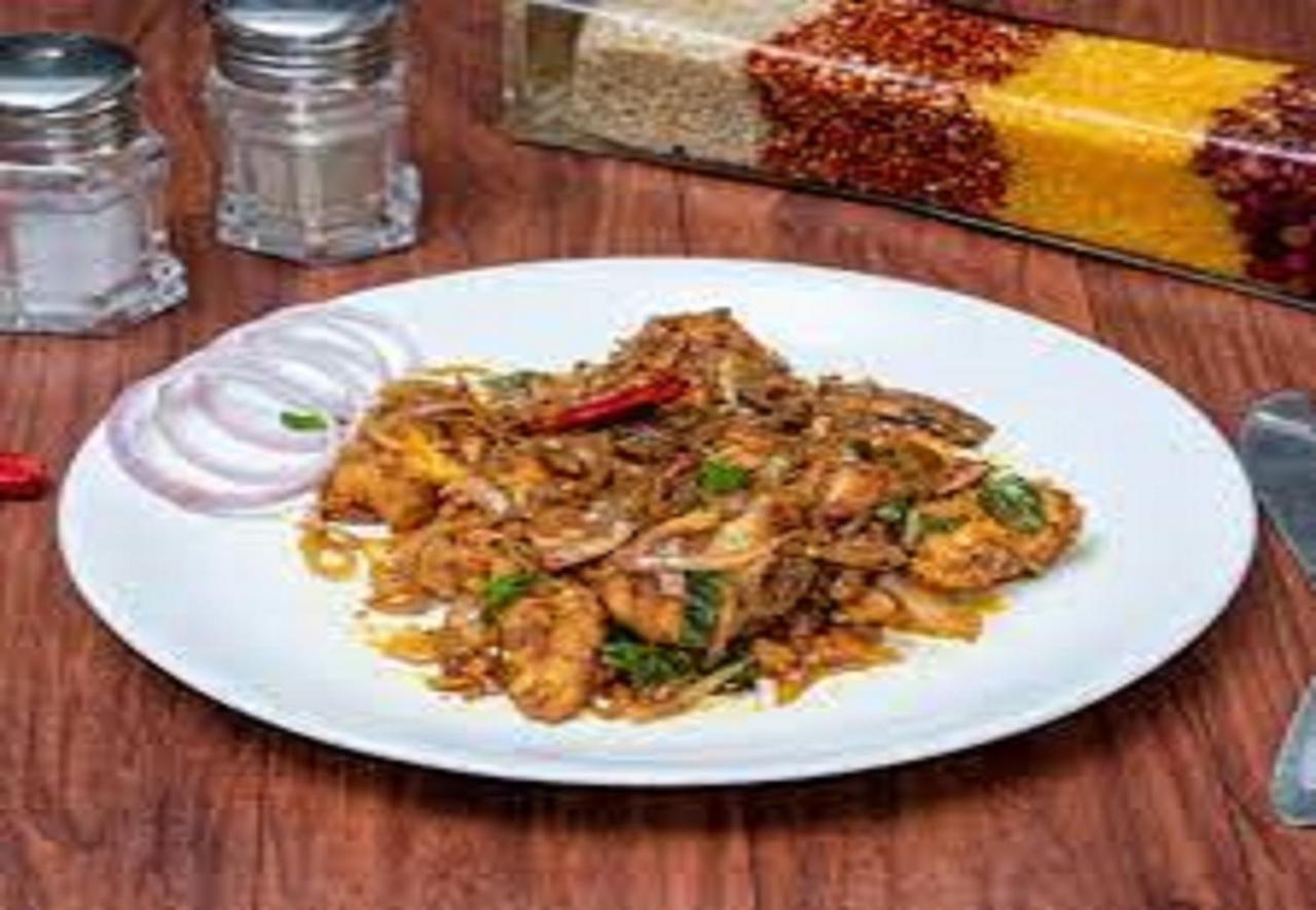钦奈 Malayalee Club酒店 外观 照片